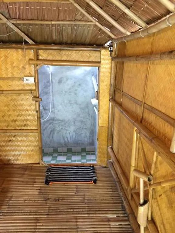 Hatzanda Bamboo House Ko Lanta Thailand