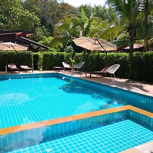 Baan Suan Rim Klong Ko Lanta